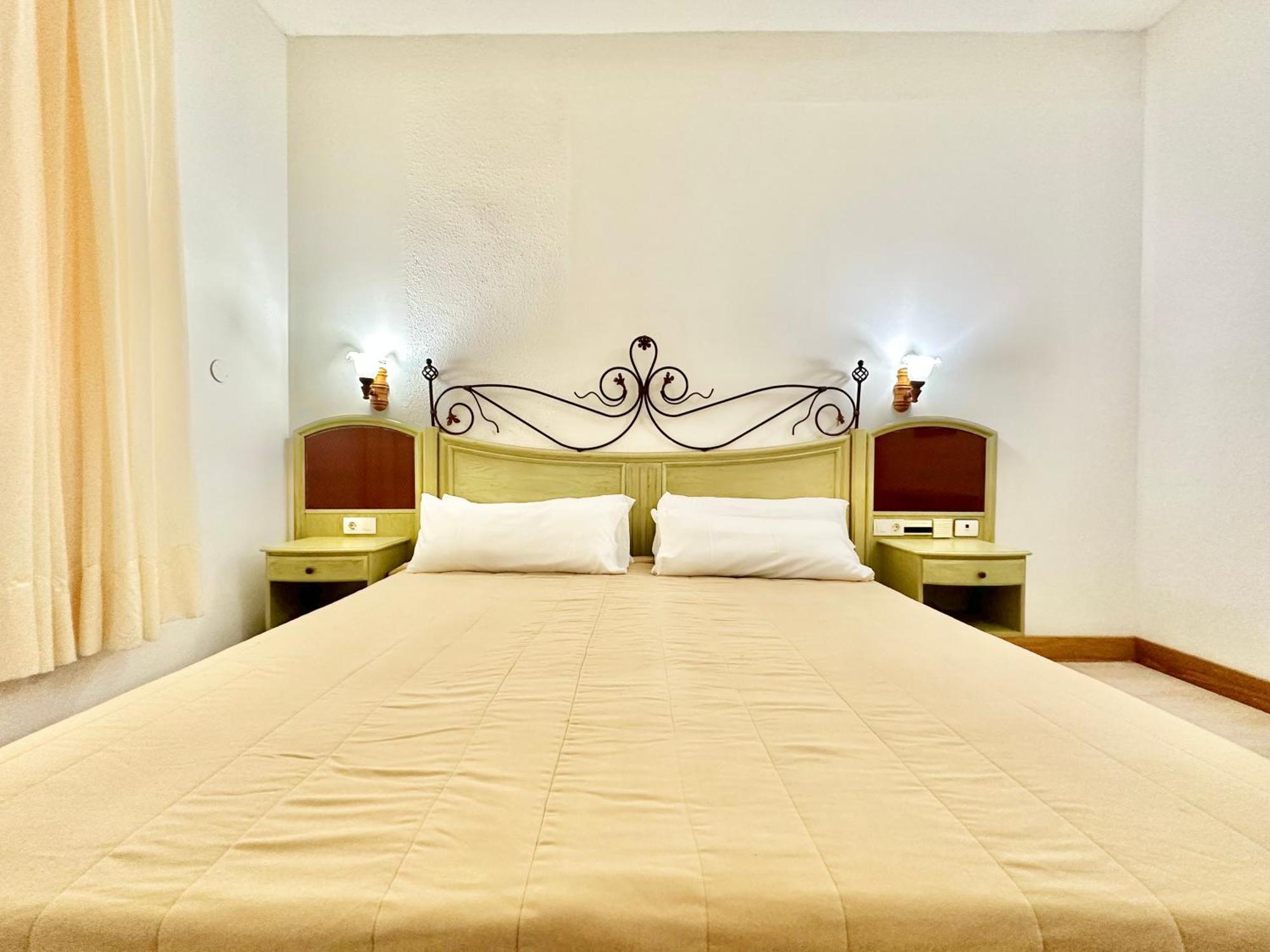 Alta Beachside Apartments Πουέρτο Ντε Λα Κρουζ Εξωτερικό φωτογραφία