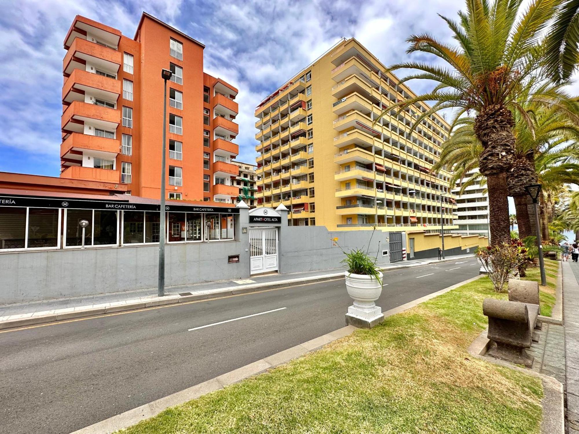 Alta Beachside Apartments Πουέρτο Ντε Λα Κρουζ Εξωτερικό φωτογραφία